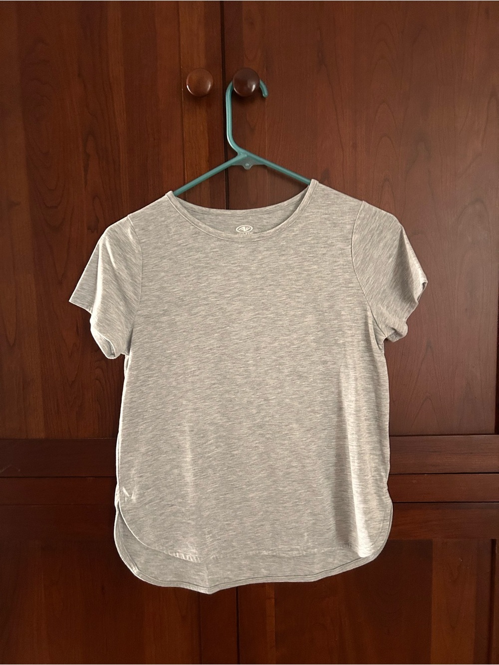 Athletic Works Heathered Light Gray Short Sleeve Crewneck Top